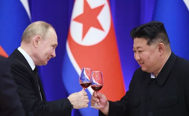 Putin y Kim Jong-un firman pacto de defensa mutua en caso de agresión.