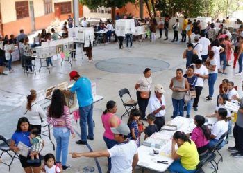 Pagan 289 millones por campañas en internet: la mitad se va a facebook.