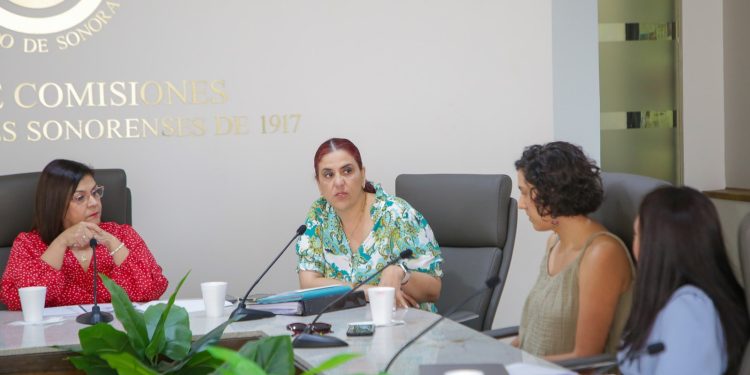 Recibe Congreso de Sonora informe anual de la Unidad Técnica para la Igualdad de Género.