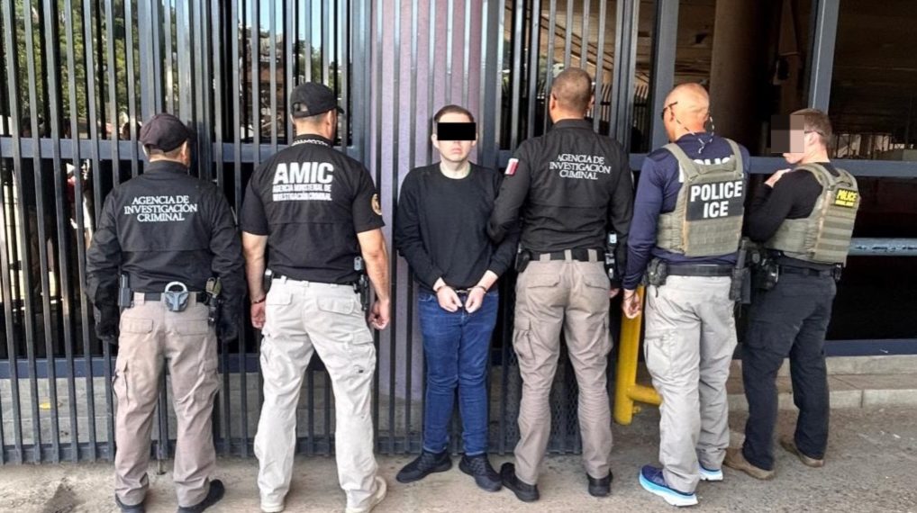 Aseguran a presunto traficante de personas en Nogales.