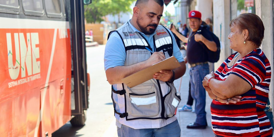 Verifica Contraloría Sonora sistema de transporte público y centros de credencialización.