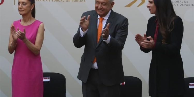 Ana Guevara se va o se queda al frente de la CONADE?.