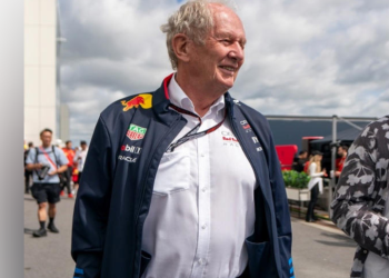 Helmut Marko sorpresivamente confía en que Checo Pérez saldrá de su mala racha.