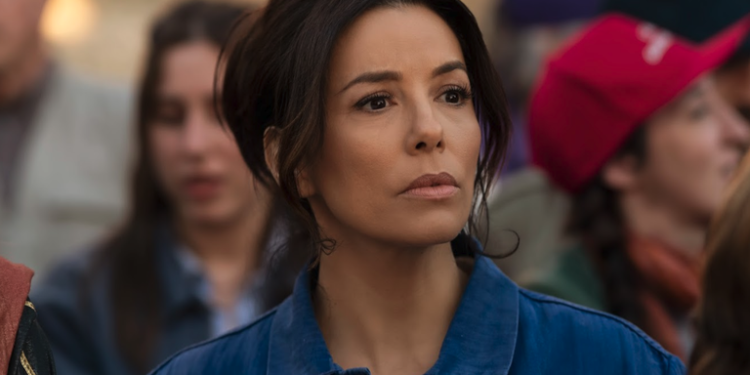 Eva Longoria hace un papel bilingüe por primera vez en la serie Tierra de mujeres.