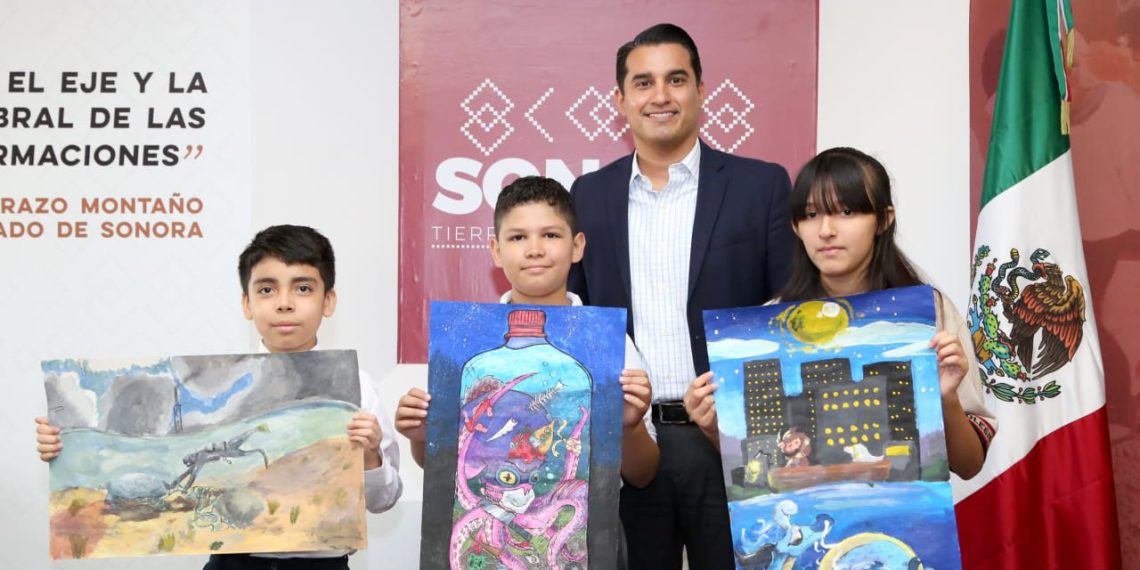 Premia SEC a ganadores estatales del 47 Concurso Nacional de Pintura Infantil “El Niño y La Mar”.