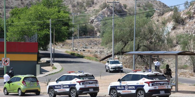 Asesinan a balazos a hombre en bulevar de Hermosillo.