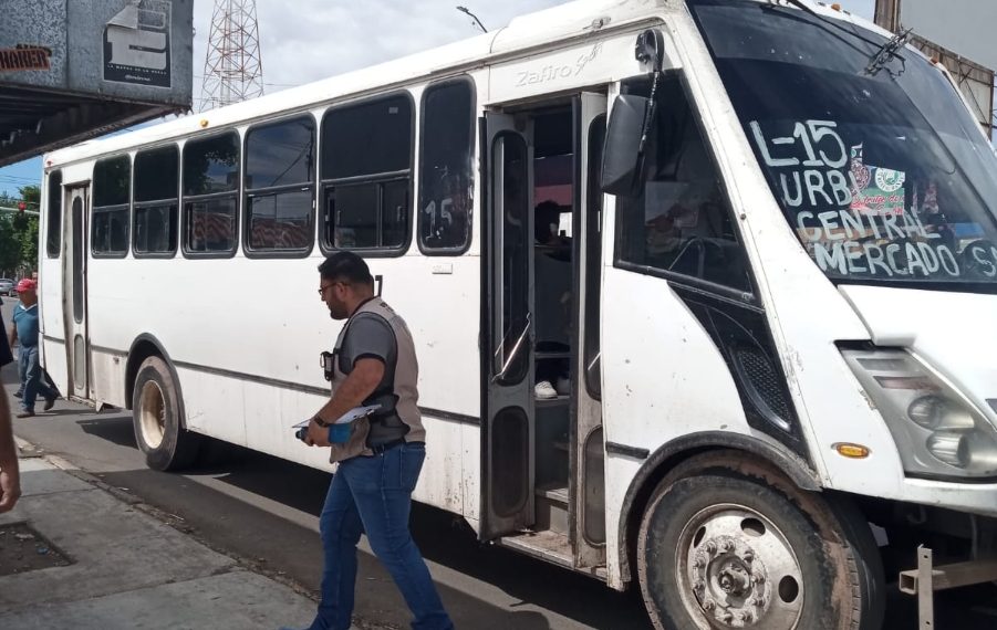 Supervisa Imtes unidades de transporte para verificar que se respete el cobro de tarifa especial.