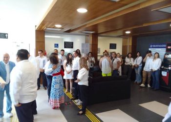 Protestan trabajadores del Poder Judicial en Hermosillo contra reforma de AMLO.