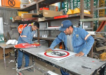 Resuelve Gobierno de Hermosillo faltantes en señalamientos verticales.