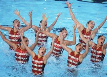 Equipo mexicano de Natación Artística gana medalla de plata en Copa del Mundo.