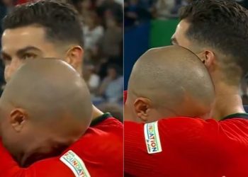 Cristiano Ronaldo llora con Pepe al quedar eliminados de la Eurocopa 2024.