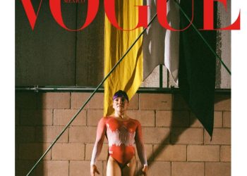 Alexa Moreno, gimnasta mexicana, aparece en la portada de Vogue México.