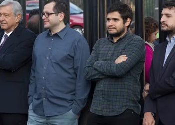 Hijos de AMLO niegan encuentros con líderes del narco: “Jamás hemos tenido ninguna relación con la delincuencia organizada”.