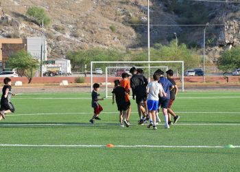 Realiza con éxito IDH clínicas deportivas para niñas, niños y adolescentes de Hermosillo.