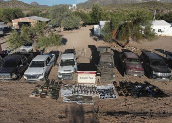 Aseguran autoridades de seguridad predio, vehículos y arsenal resultado de operativo especial.