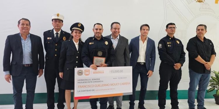 Son Bomberos de Hermosillo un ejemplo, afirma Antonio Astiazarán.