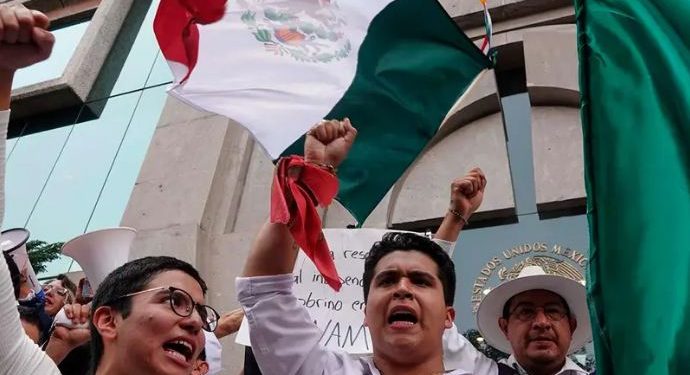 Jueza otorga una segunda suspensión para que no se discuta Reforma Judicial.