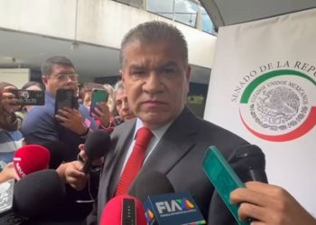 Miguel Riquelme pide reintegrar a Manlio Fabio Beltrones a bancada del PRI.