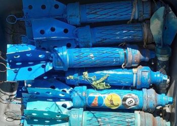 Guardia Nacional asegura en Sonoyta armas y bombas que lanzan con drones.