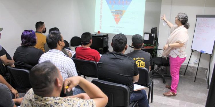 Imtes y DIF Sonora impartirán curso de “Lenguajes de señas mexicano” a operadores de transporte de pasaje.