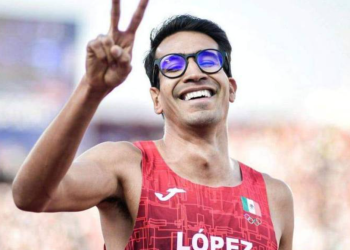 A repechaje, Tonatiú López continúa su participación en París 2024.