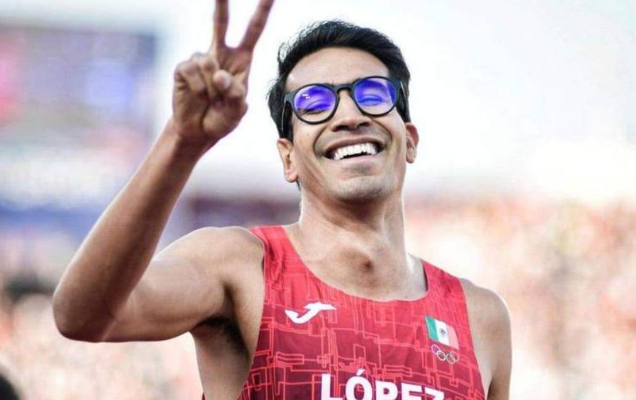 A repechaje, Tonatiú López continúa su participación en París 2024.