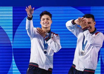 Clavadistas Osmar Olvera y Juan Celaya le dan a México su tercera medalla en París 2024.