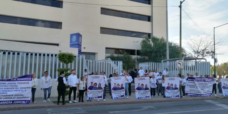 Se manifiestan magistrados en contra de reforma al PJF.