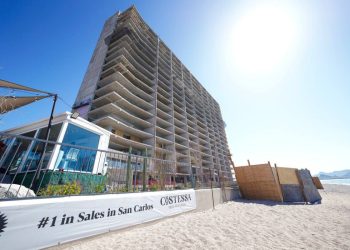 Respaldo de Gobernador Durazo a sector empresarial sonorense fortalece turismo en San Carlos.