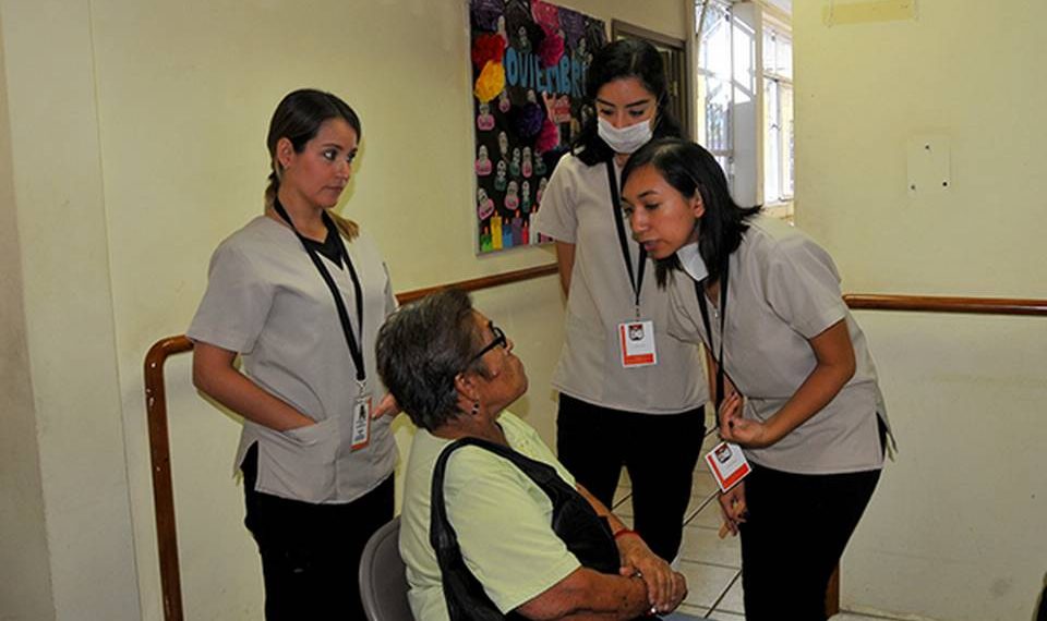 Invita DIF Hermosillo a aprovechar el servicio de estancia de día en las Casas de los Abuelos.