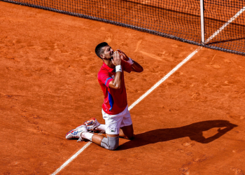 Novak Djokovic se lleva el oro en París 2024 tras superar a Carlos Alcaraz.