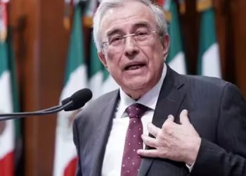 Rocha Moya confirma 10 muertos en Sinaloa ligados a la captura del Mayo Zambada y Joaquín Guzmán López.