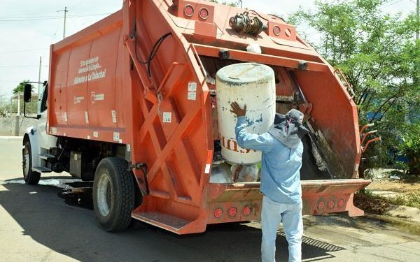 Invita Ayuntamiento de Hermosillo a usar los puntos fijos de recolección de basura.