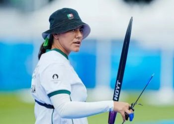 Alejandra Valencia denuncia que Conade le recortó su beca tras medalla.