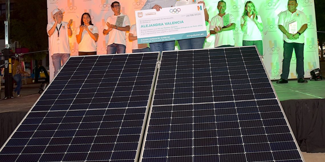 Reconoce Toño Astiazarán a deportistas olímpicos hermosillenses.