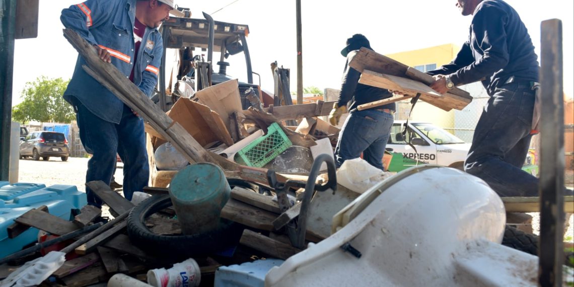 Retira Ayuntamiento de Hermosillo 173 toneladas de desechos no domésticos de 4 colonias.