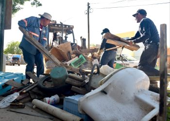 Retira Ayuntamiento de Hermosillo 173 toneladas de desechos no domésticos de 4 colonias.