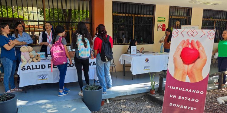 Inicia en Enfermería el programa del Módulo Itinerante de Salud 2024-2.