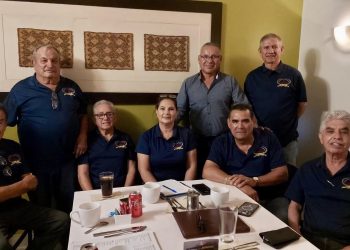 Se reúne Director del IDH, Rafael Cruz Florescon miembros del comité del Salón de la Fama de Hermosillo.