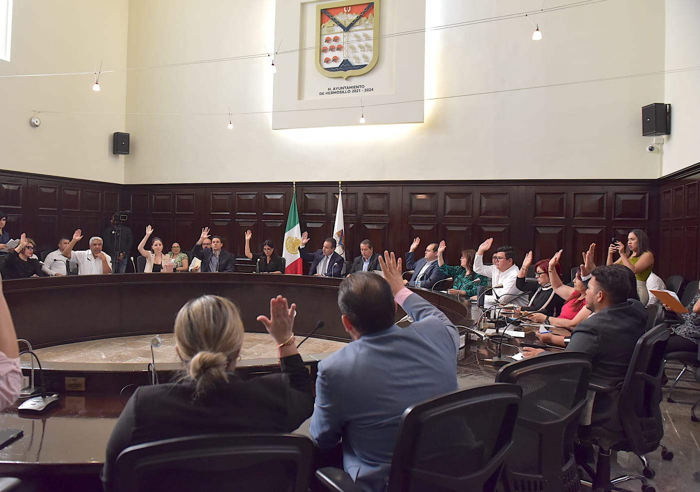 Aprueba Cabildo tercer informe de Toño Astiazarán.