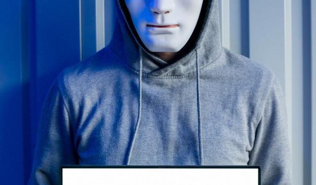 Exhorta Unidad Cibernética a extremar medidas para identificar sitios web fraudulentos.