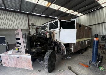 Asegurados cuatro vehículos con blindaje artesanal en Pitiquito, Sonora.