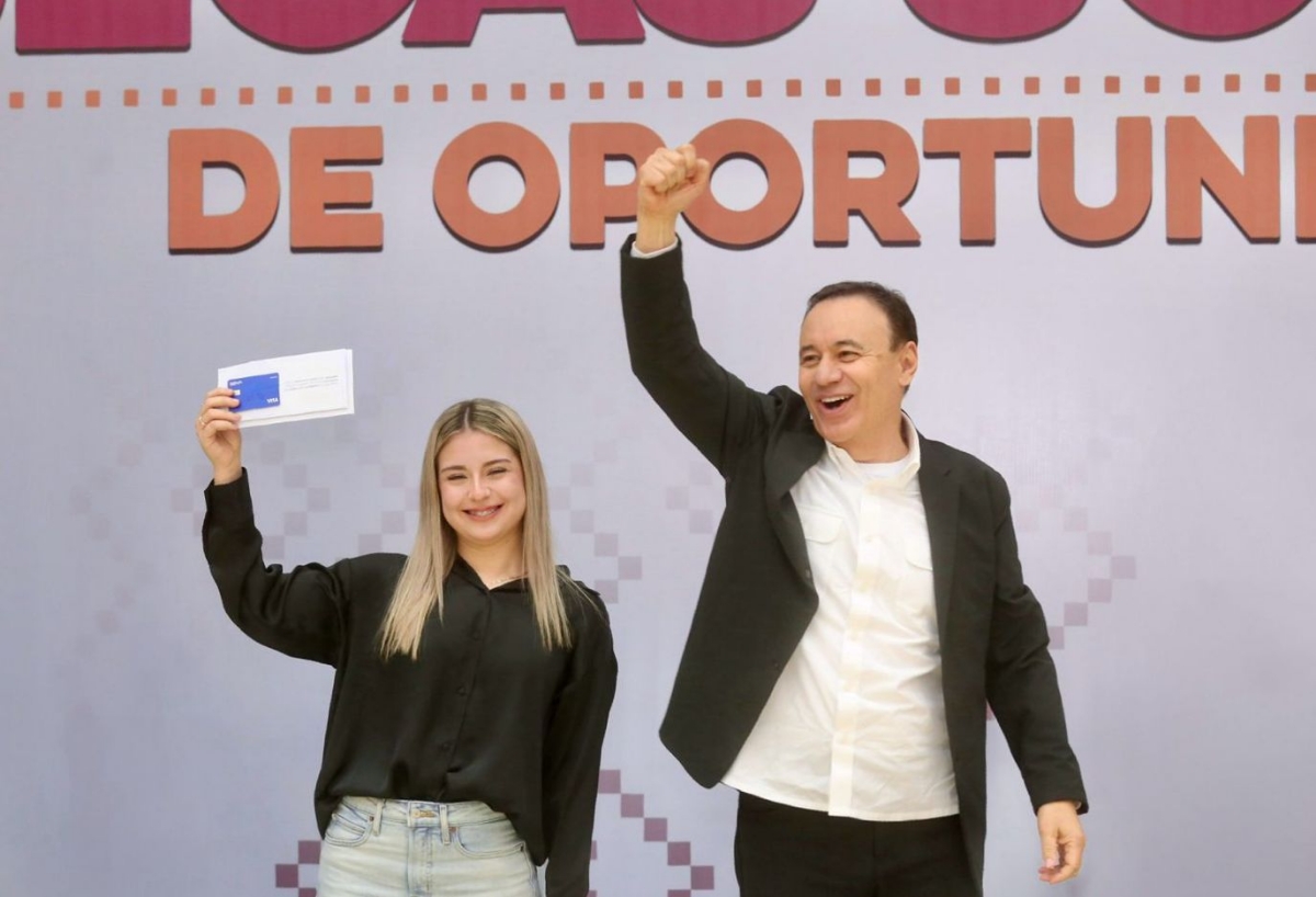 Gobernador Durazo crea el programa de becas más grande en la historia de Sonora.