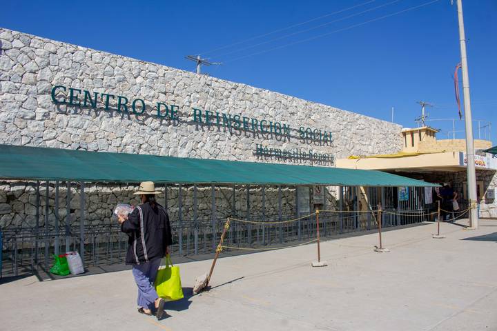 Investigan a empleados penitenciarios por amenazas del crimen organizado.