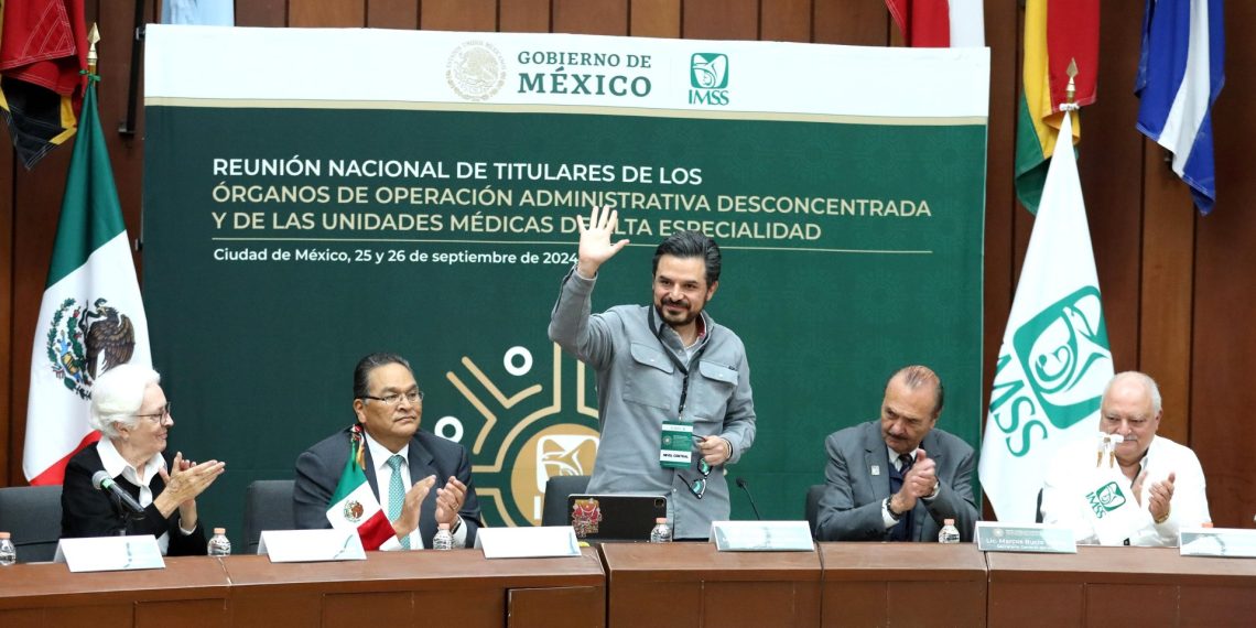 Instruye Zoé Robledo a las autoridades del IMSS cumplir prioridades en salud del nuevo gobierno.