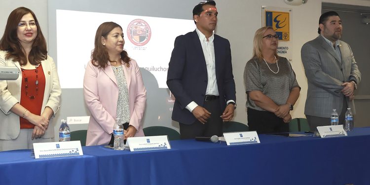Inauguran rectora y titular de la SEC el X Congreso Regional de Economía en la Unison.