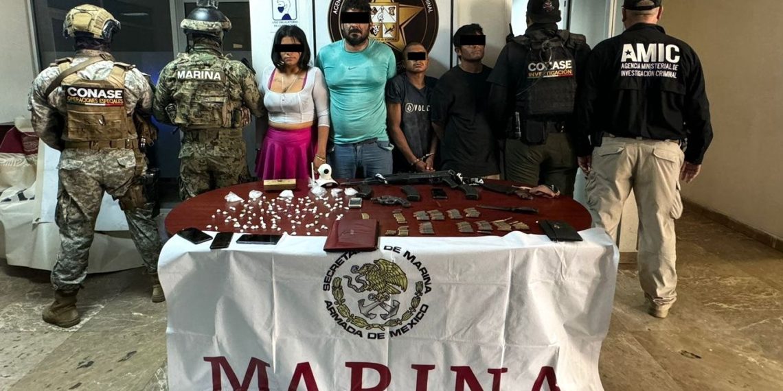Operativo conjunto FGJES-CONASE-SEMAR asegura narcóticos, armas y detiene a ocho personas en Cajeme.