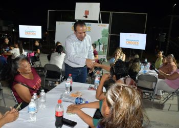 Encabeza Toño Astiazarán asamblea de Presupuesto CRECES en San Bosco