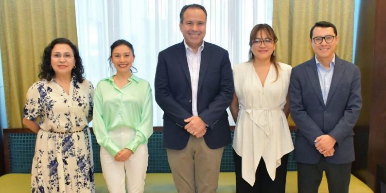 Impulsa Toño Astiazarán “Escudo Solar” para la construcción de vivienda sustentable en Hermosillo.