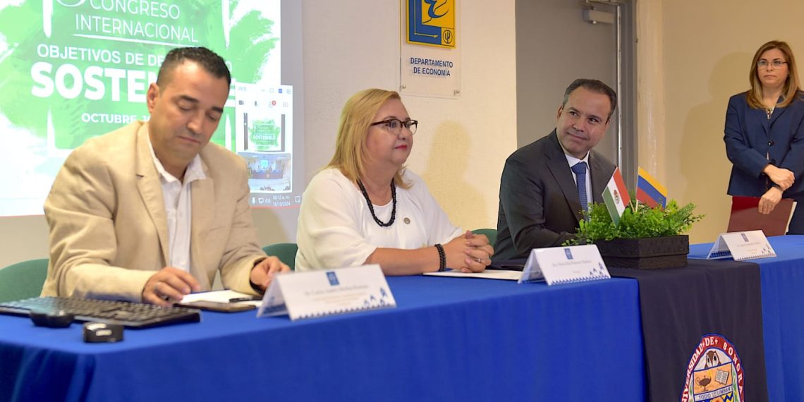 Confirma Toño Astiazarán el transporte eléctrico gratuito a estudiantes universitarios a partir de enero.